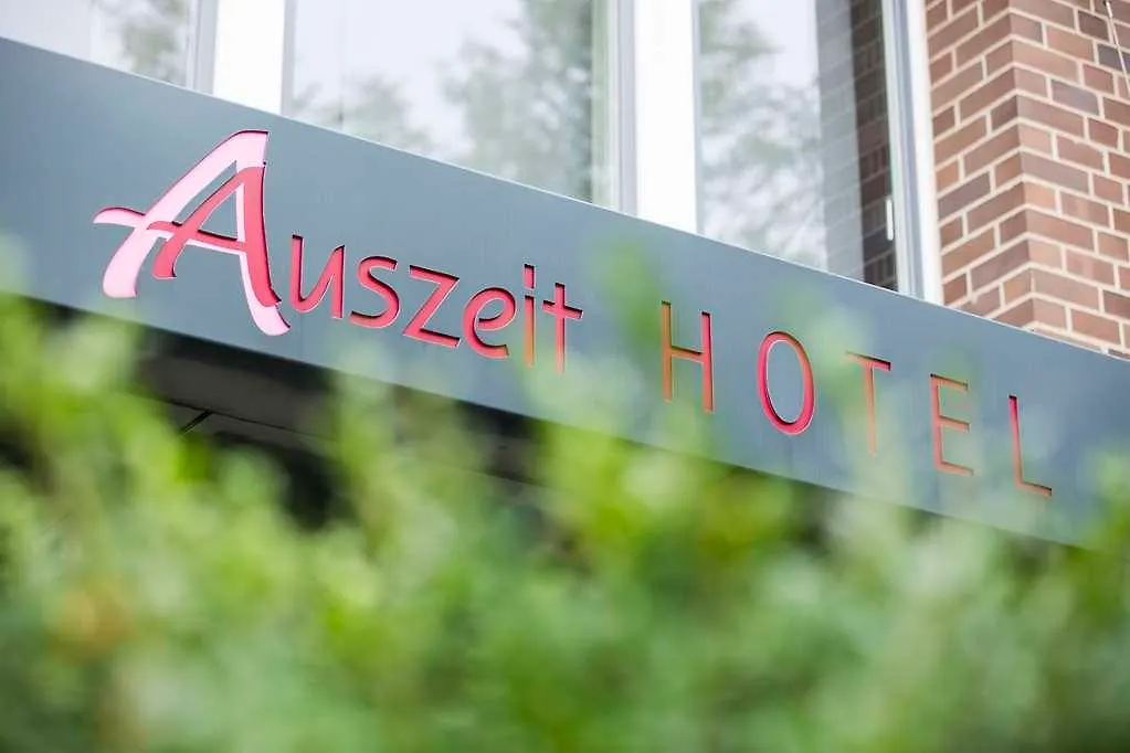 Auszeit Hotel Duesseldorf - Das Fruehstueckshotel - Partner Of Sorat Hotels 3*, Düsseldorf